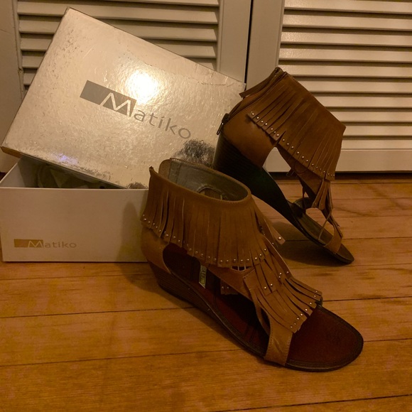 Matiko leather fringe sandals - Picture 2 of 4